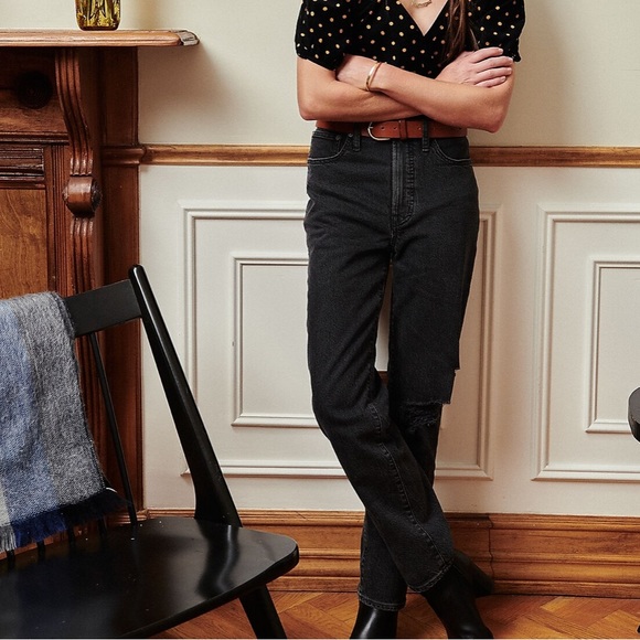 Madewell The Perfect Vintage Straight Jean in Rosella Wash: Ripped Edition - Picture 12 of 13
